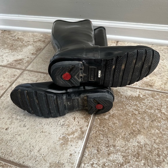 Hunter Women's Original Tall Gloss Black Rain Boots - Size 8 - Picture 11 of 13